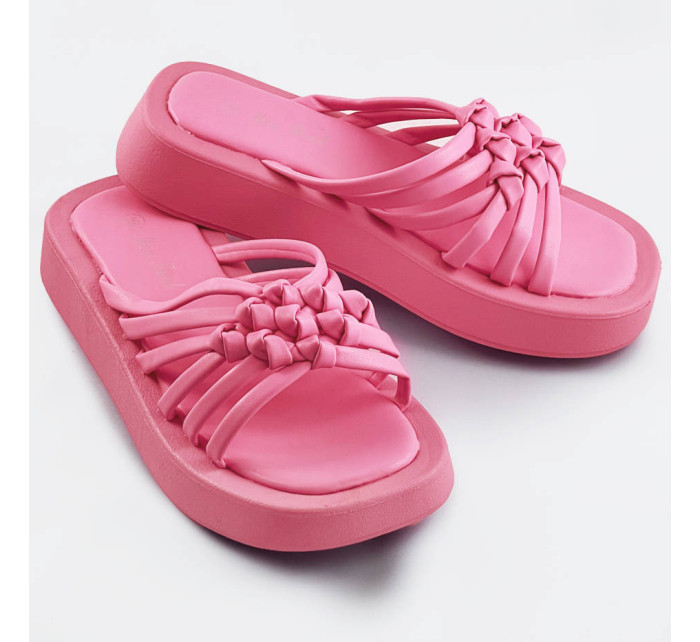Růžové dámské pantofle s plochou podrážkou (CM-59)