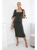 Šaty vzadu nařasené se zavazovacími rukávy khaki Šaty vzadu nařasené se zavazovacími rukávy khaki