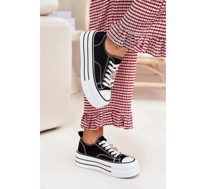 Dámské trampky na platformě se zlatými připínacími doplňky Fiorina – černé