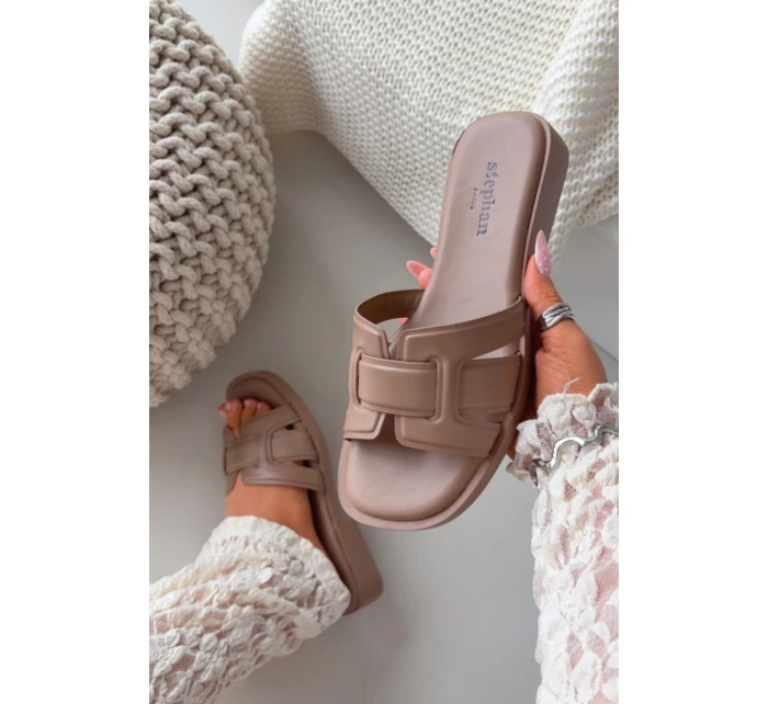 Dámské nazouváky na ploché podrážce tmavě béžové Lorania Dámské nazouváky na ploché podrážce tmavě béžové Lorania