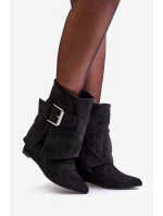 Boty Na Klínu S Ohnutým Závěsem A Přezkou Eko Semišové Černé Vortinia Boty Na Klínu S Ohnutým Závěsem A Přezkou Eko Semišové Černé Vortinia