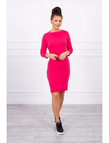 Klasické malinové šaty