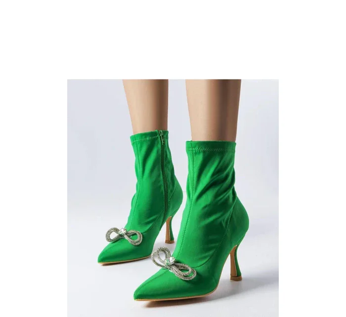 Boty na podpatku model 205875 Solea Boty na podpatku model 205875 Solea