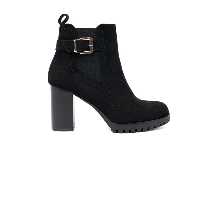 Designové černé dámské  kotníčkové boty na širokém podpatku