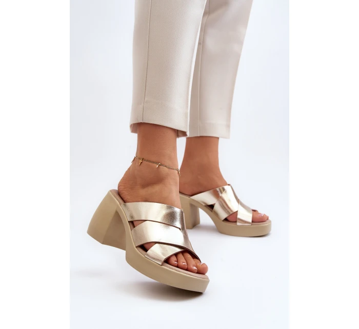 model 21647949 Kožené Klapky Na Podpatku Zlaté - Zazoo