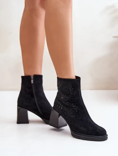 Zateplené dámské boty na podpatku se zdobením černé D&A MR880-130