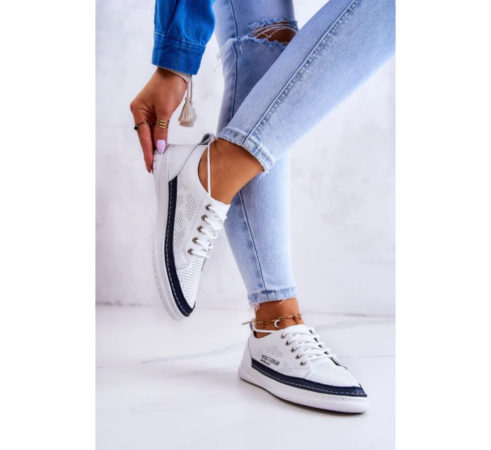 Dámské kožené tenisky v bílé a tmavě modré barvě model 21579583 - EVENTO