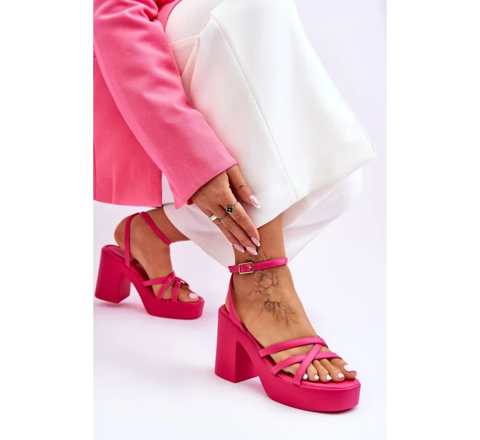 Módní sandály na vysokém podpatku s pásky Fuchsie model 21223608 - Kesi Módní sandály na vysokém podpatku s pásky Fuchsie model 21223608 - Kesi