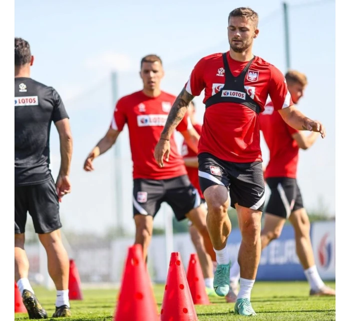 Vysoký sloupek Yakima Sport s otvory 100734