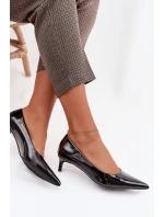 Lakované lodičky na nízkém podpatku Černé model 22037721 - Boto