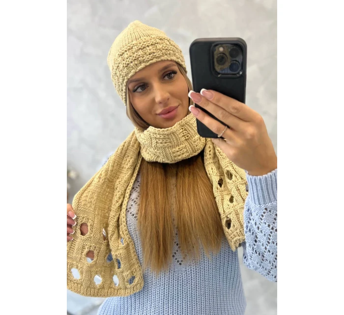 Dámská souprava se šálou Maja K327 beige Dámská souprava se šálou Maja K327 beige