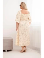 Dámská plus size šaty s výstřihem na model 21959136 a elastickým pasem žlutá - K-Fashion