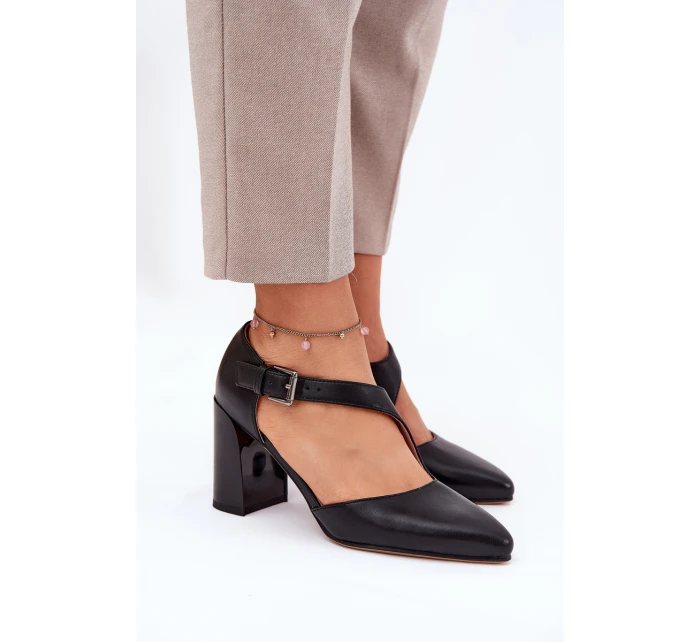Kožené Lodičky Na Podpatku S Přezkou model 21691328 Černé - VINCEZA