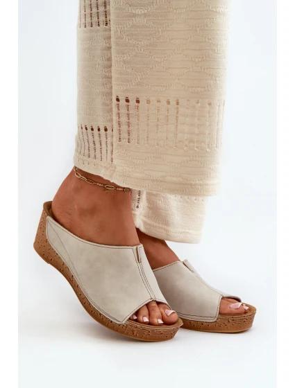 Pohodlné Dámské Sandály Na Klinu Inblu NG000002 Béžové