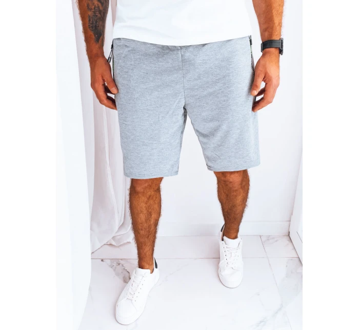 Pánské světle šedé teplákové kraťasy Dstreet model 21968878 - FashionStreet