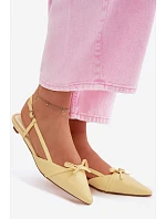 Dámské sandály z umělé kůže na nízkém podpatku model 22107051 - Boto