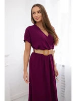 Dlouhé šaty s ozdobným páskem švestka