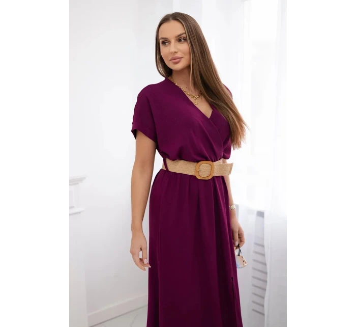 Dlouhé šaty s ozdobným páskem švestka