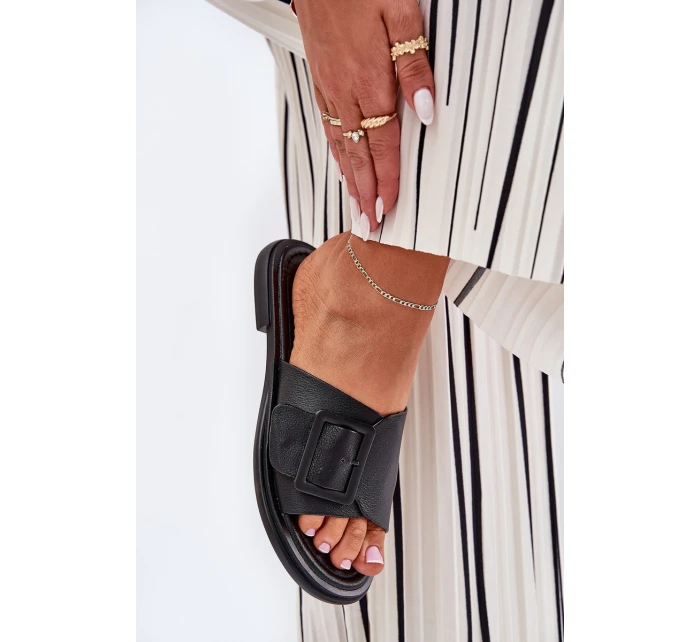 Dámské kožené sandály s přezkou D&A SJ2302-01 Černé