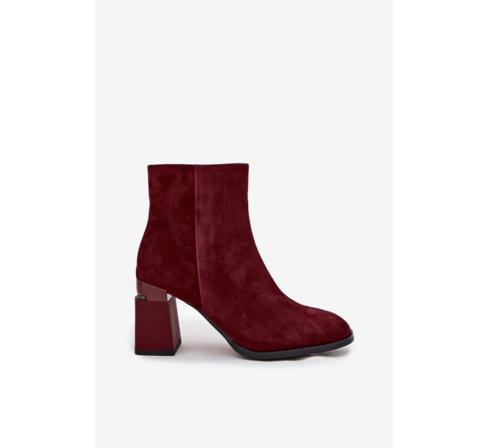 Dámské kotníkové boty z přírodního semiše na sloupkovém podpatku D&A – bordó
