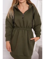 Dámské šaty s kapucí 68470 Khaki zelená - K-Fashion