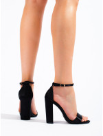 Pěkné dámské černé  sandály na širokém podpatku