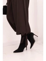 Dámské kalhoty s širokými nohavicemi a zavazováním na model 21780859 hnědé - K-Fashion Dámské kalhoty s širokými nohavicemi a zavazováním na model 21780859 hnědé - K-Fashion