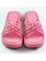 Růžové dámské pantofle s plochou podrážkou (CM-59)