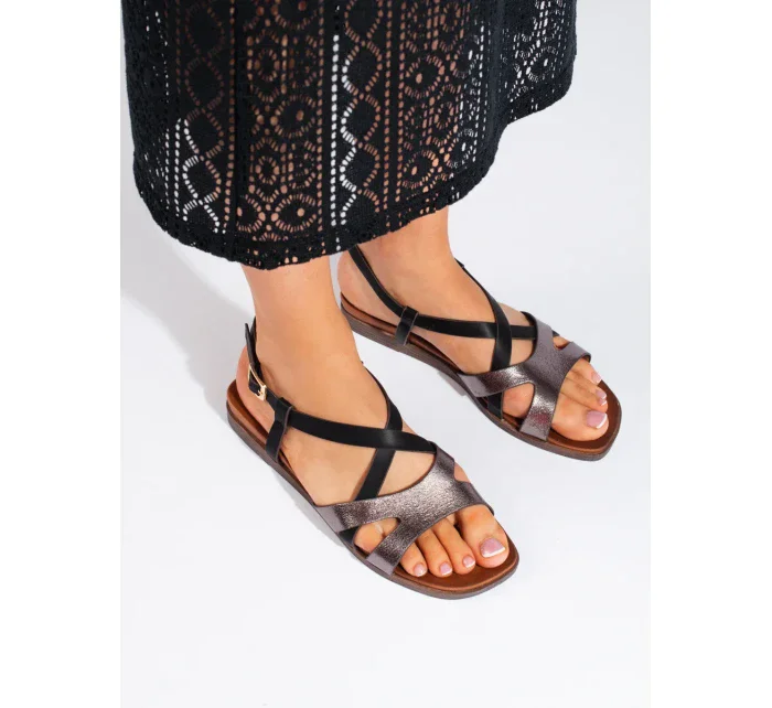 Pěkné dámské sandály černé na plochém podpatku Pěkné dámské sandály černé na plochém podpatku