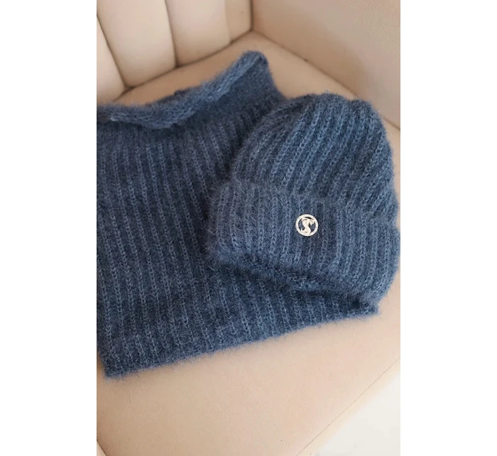 Dámská souprava čepice a zimní huňatý nákrčník s ozdobným model 21461102 - K-Fashion