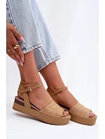 Dámské sandály na platformě model 22200672 tmavě béžové - Wrangler
