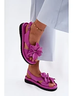 Kožené dámské sandály s ozdobným květinovým Vinceza 66917 Fuchsiová
