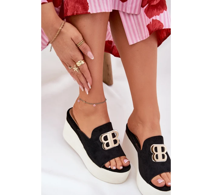 Pantofle Na Platformě A Klínu S Dekorací Černé Tanonea Pantofle Na Platformě A Klínu S Dekorací Černé Tanonea