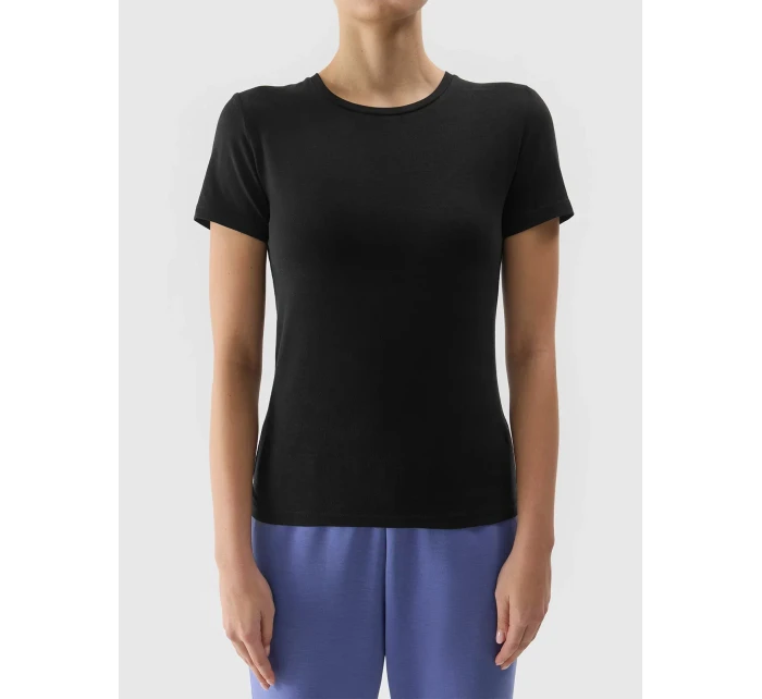 Dámské hladké tričko slim 4F - černé Dámské hladké tričko slim 4F - černé