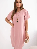 Šaty s kapsami a přívěskem tmavě pudrově růžová