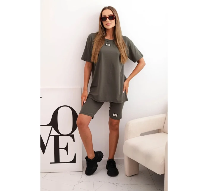 Dámský bavlněný komplet s krátkým rukávem a šortkami khaki Dámský bavlněný komplet s krátkým rukávem a šortkami khaki