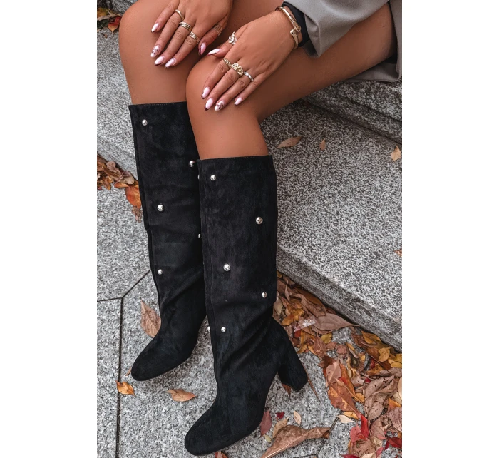 Dámské kozačky s izolací na podpatku s ozdobnými detaily černé model 21714804 - Boto