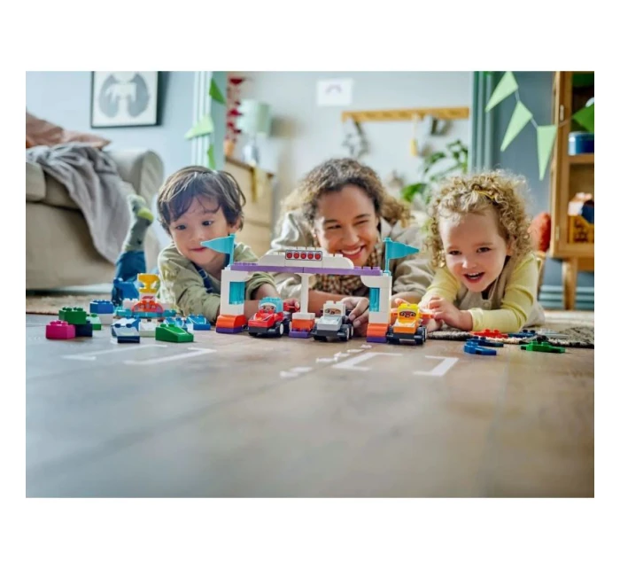 LEGO DUPLO TOWN 10445 Auta a jezdci F1 LEGO DUPLO TOWN 10445 Auta a jezdci F1