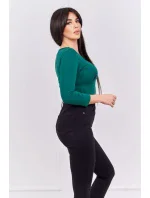 Tělová halenka s potiskem pistole zelené barvy