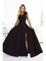 Elegantní večerní maxi šaty s rozparkem a růžemi – hnědé model 22358777 - numoco