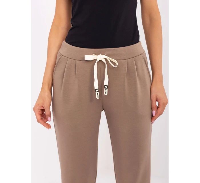 Kalhoty DHJ SP model 20877998 hnědé - FPrice Kalhoty DHJ SP model 20877998 hnědé - FPrice