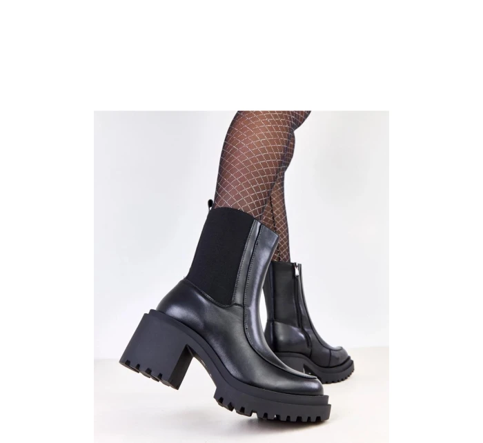 Boty na podpatku  model 219670 Solea