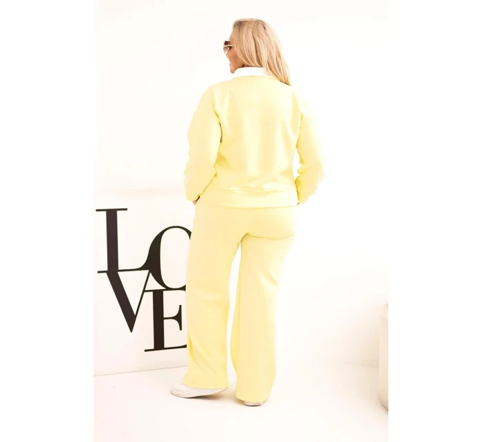 Komplet dámský model 21924588 Plus Size se širokými nohavicemi a límečkem žlutý - K-Fashion