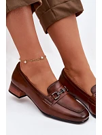 Kožené dámské polobotky na podpatku s ozdobou model 22069498 hnědé - VINCEZA Kožené dámské polobotky na podpatku s ozdobou model 22069498 hnědé - VINCEZA