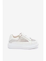 Kožené Dámské Tenisky S Dekorací model 22095158 Bílé - Goe Kožené Dámské Tenisky S Dekorací model 22095158 Bílé - Goe