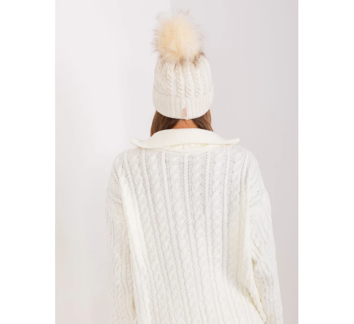 Czapka JK CZ model 18975360 ecru - FPrice