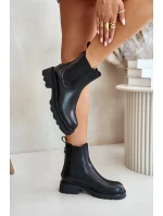 Kožené Botky Chelsea S Dekorativním Řetězem Zateplené D&A JC42-86 Černé Kožené Botky Chelsea S Dekorativním Řetězem Zateplené D&A JC42-86 Černé