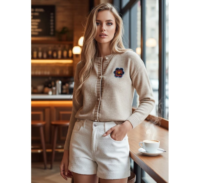 Dámský svetr s výšivkou béžový Dstreet model 21988247 - FashionStreet