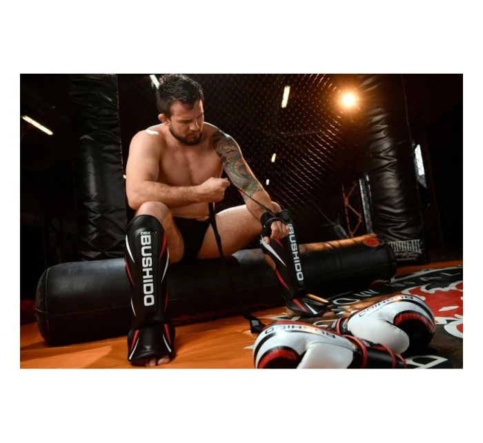 Chrániče holenních kostí M - Ninja Chrániče holenních kostí M - Ninja