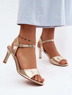 Sandály na podpatku  model 228106 Step in style